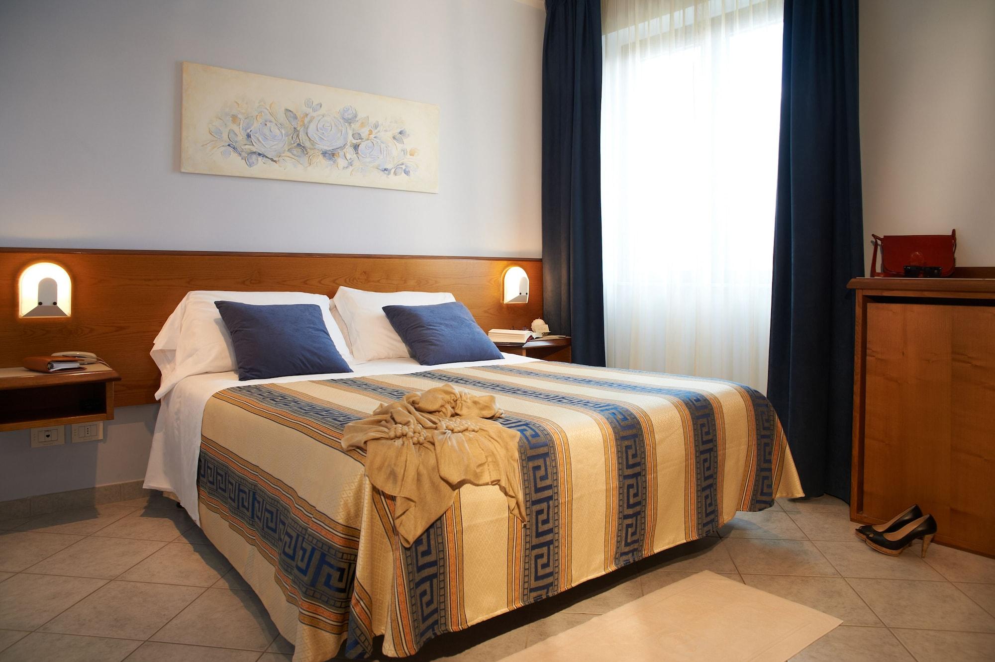 Hotel Sirio Лидо Ди Камайоре Екстериор снимка