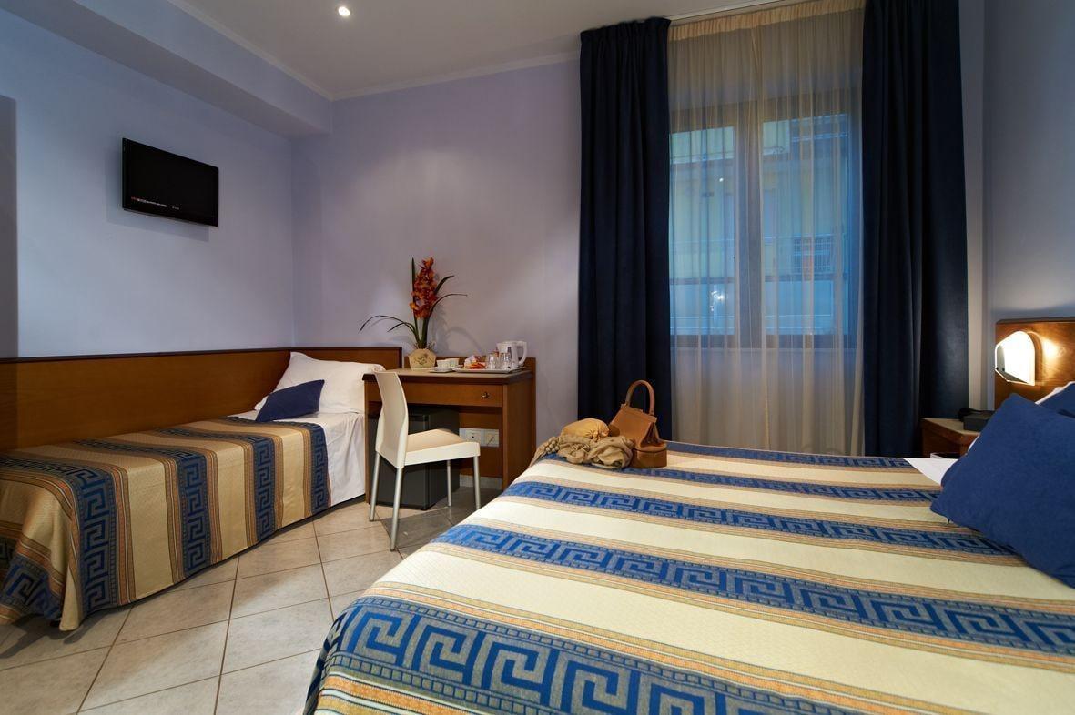 Hotel Sirio Лидо Ди Камайоре Екстериор снимка