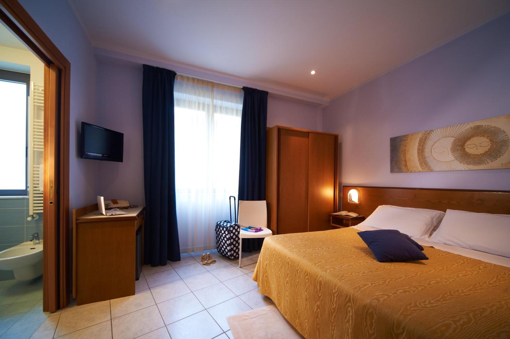 Hotel Sirio Лидо Ди Камайоре Екстериор снимка