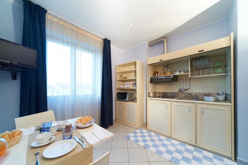 Hotel Sirio Лидо Ди Камайоре Екстериор снимка