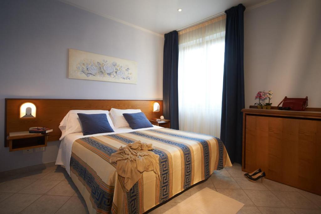 Hotel Sirio Лидо Ди Камайоре Стая снимка