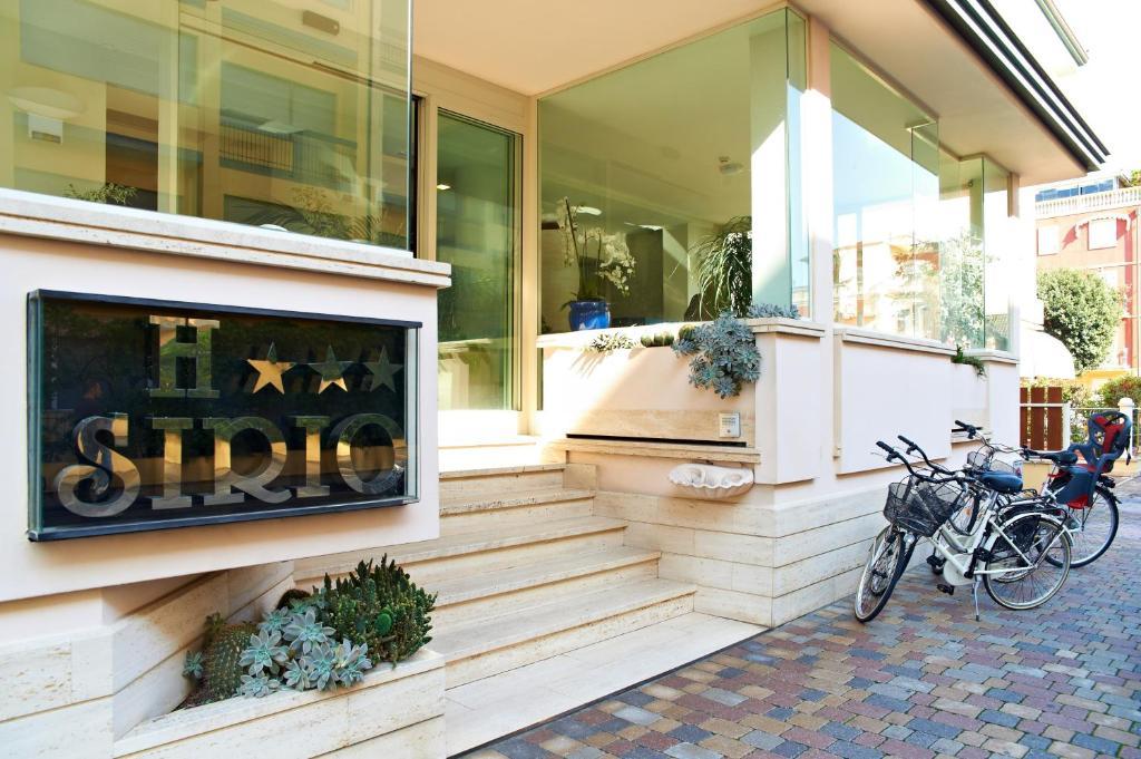 Hotel Sirio Лидо Ди Камайоре Екстериор снимка